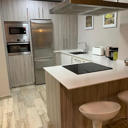 شقة Apartamento De Lujo, Wifi Y Parking Gratis *